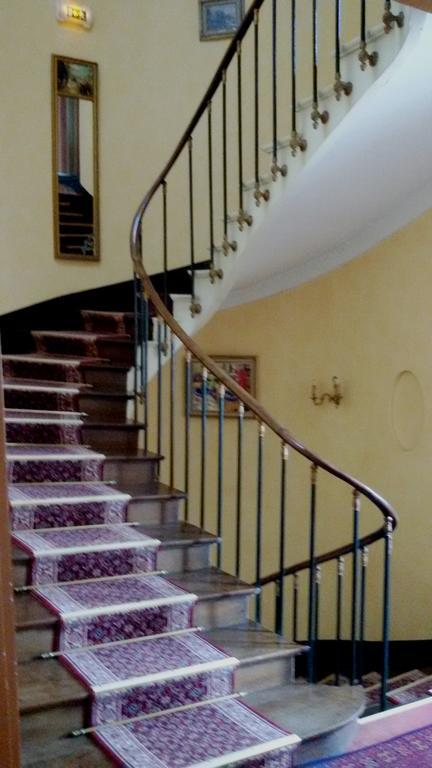 Hotel Le Clos Du Montvinage Étréaupont Екстериор снимка