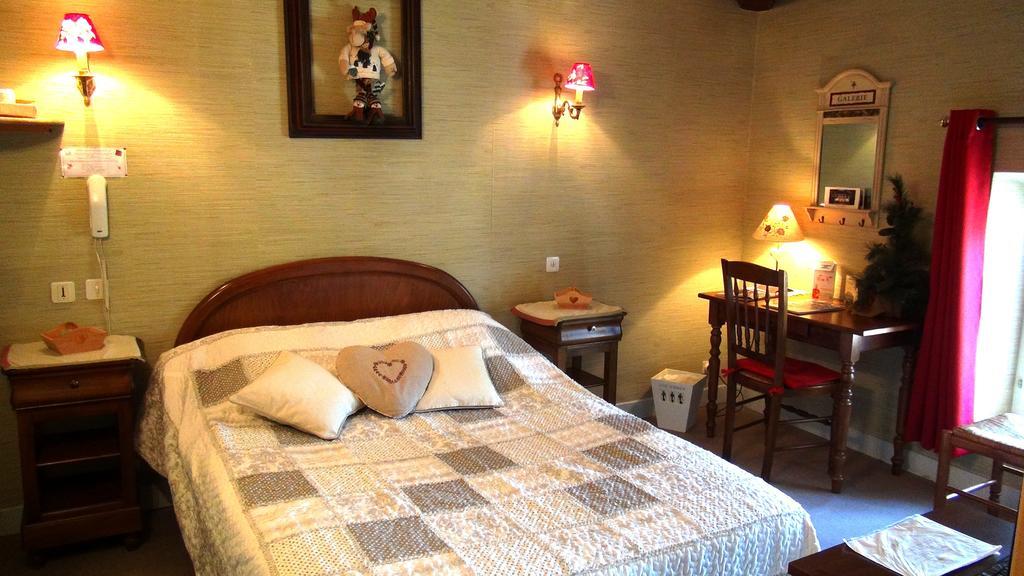 Hotel Le Clos Du Montvinage Étréaupont Стая снимка
