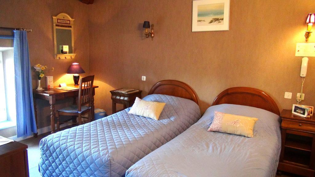 Hotel Le Clos Du Montvinage Étréaupont Стая снимка
