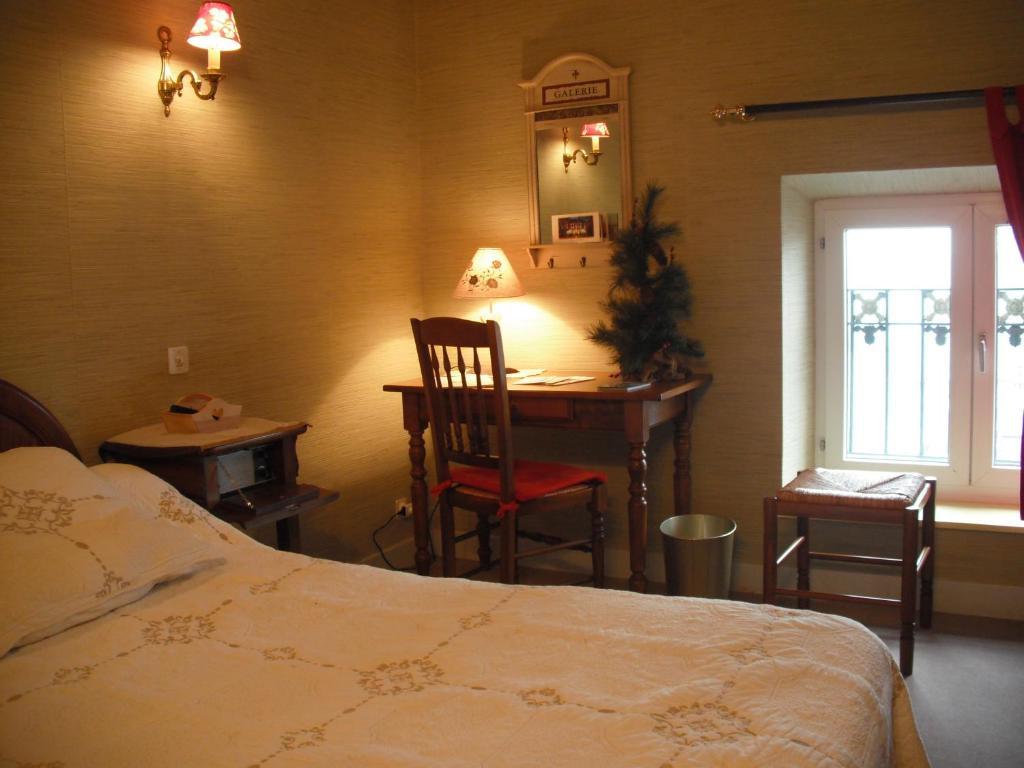 Hotel Le Clos Du Montvinage Étréaupont Стая снимка