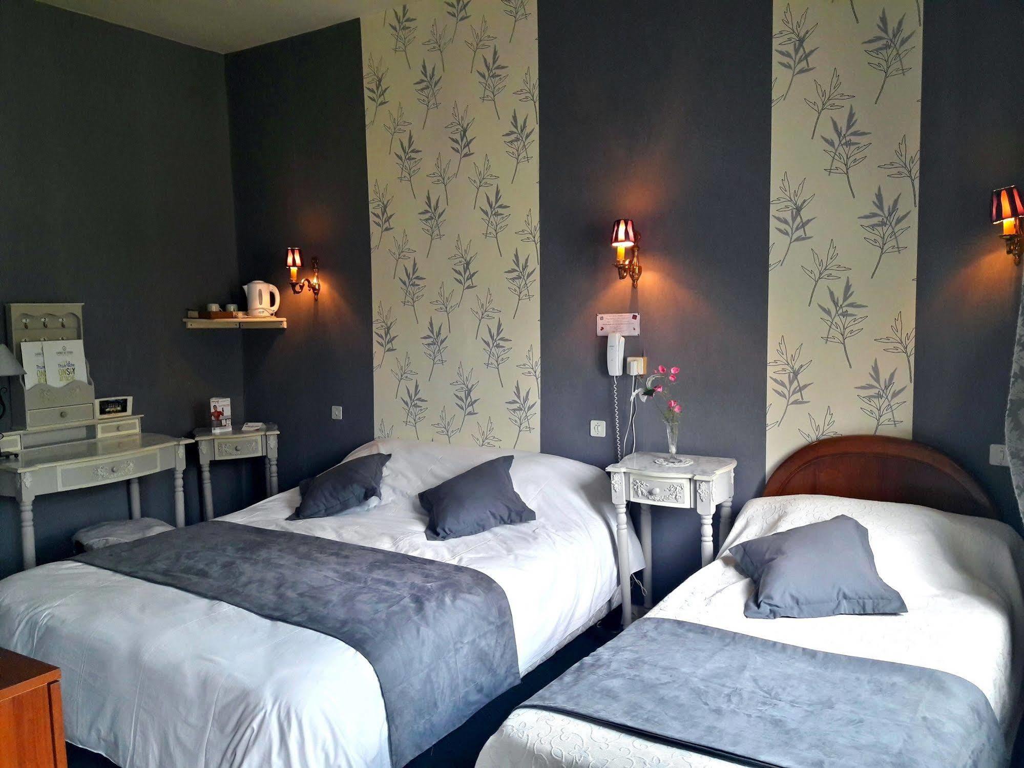 Hotel Le Clos Du Montvinage Étréaupont Екстериор снимка