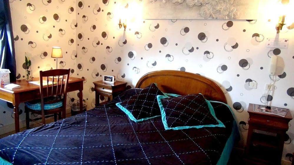 Hotel Le Clos Du Montvinage Étréaupont Екстериор снимка